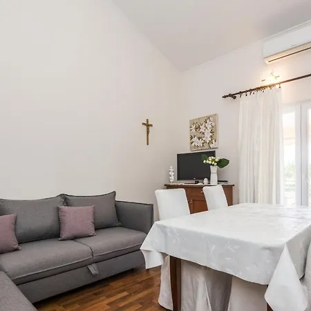 Daire Medanic - Private Pool Privlaka (Zadar)