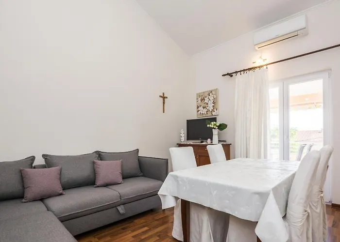 아파트 Medanic - Private Pool 프리블라카