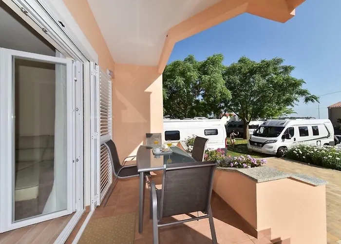 Medanic - Private Pool Apartament Privlaka (Zadar)