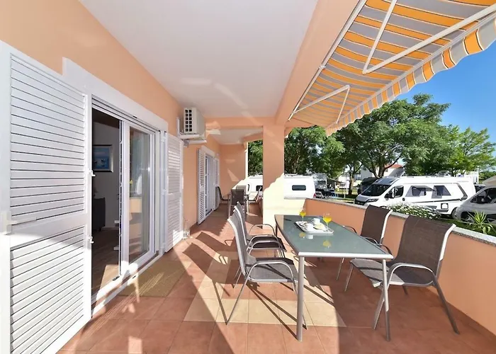 Medanic - Private Pool Apartament *
