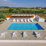 Medanic - Private Pool