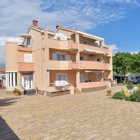 Medanic - Private Pool Apartament Privlaka (Zadar)